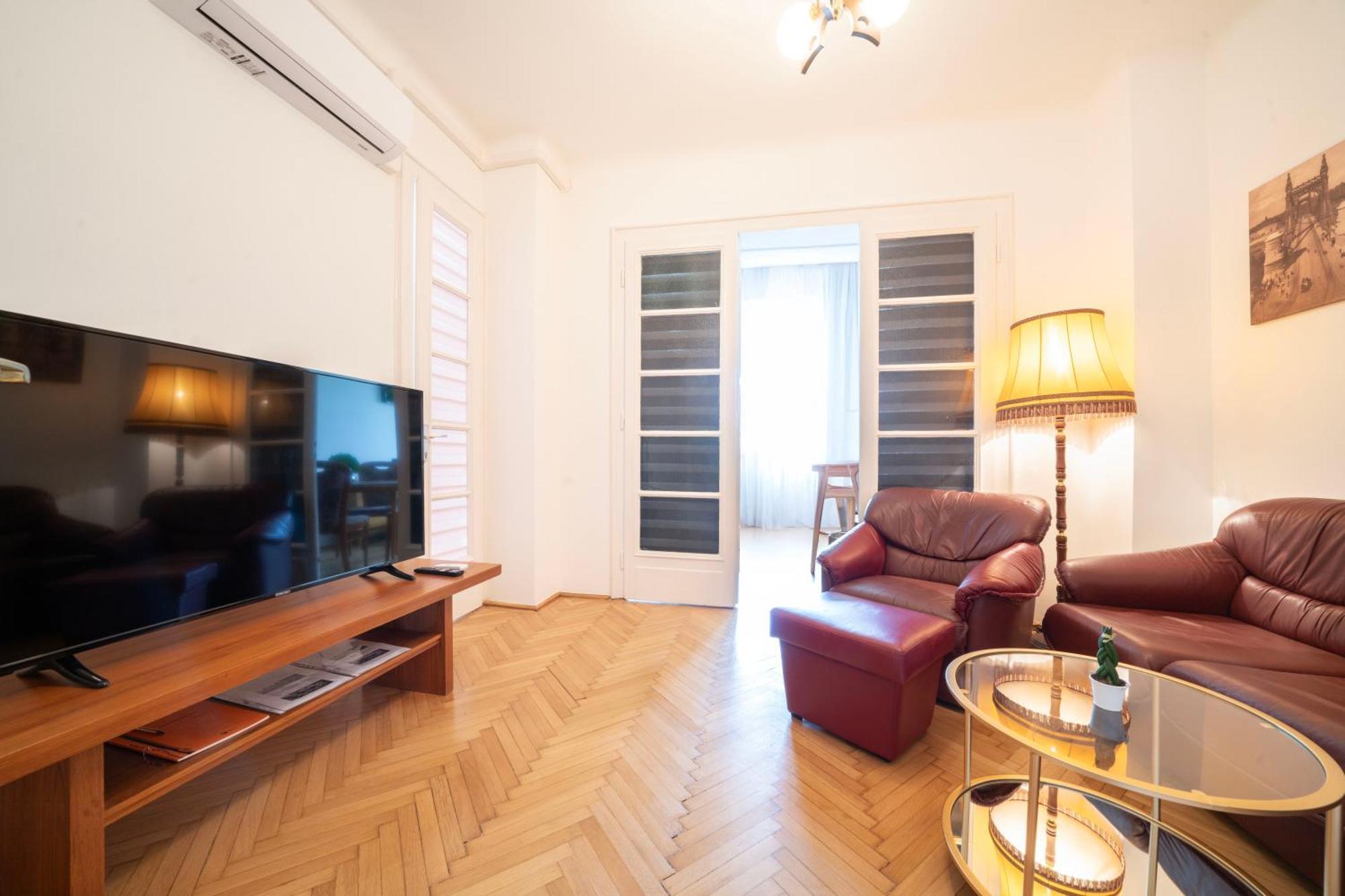 Apartment Pozsonyi Street 3br, Balcony Family Retreat *